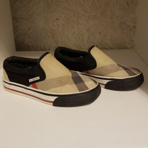 Burberry boy shoes